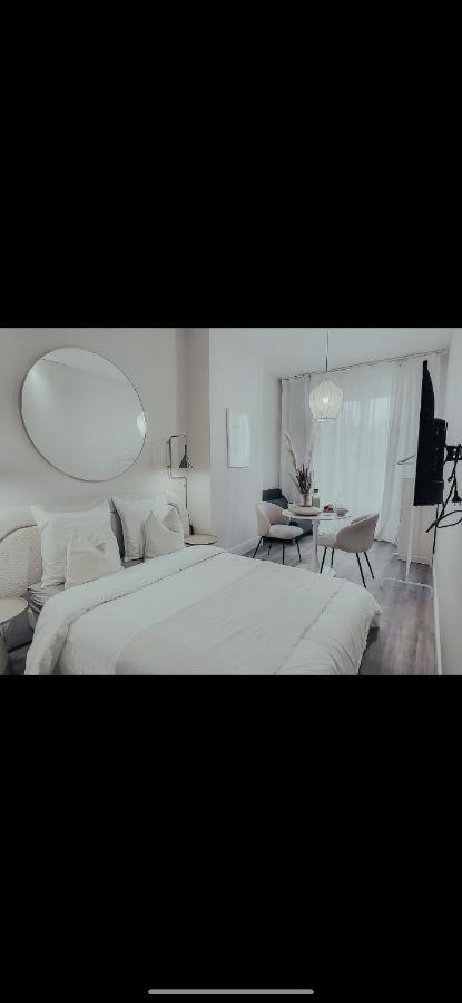 Suite Onega Lyon Luaran gambar