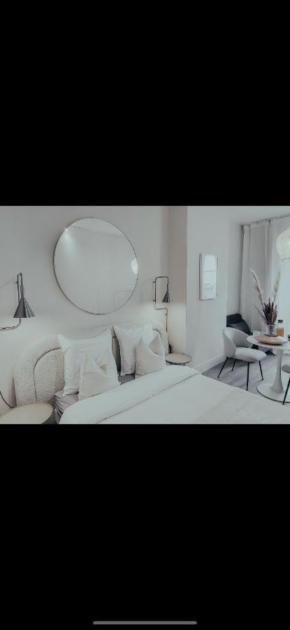 Suite Onega Lyon Luaran gambar