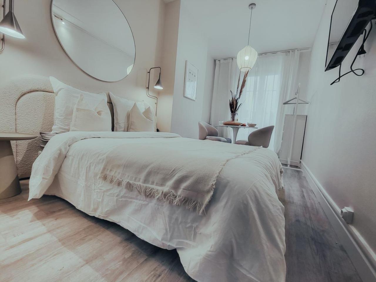 Suite Onega Lyon Luaran gambar